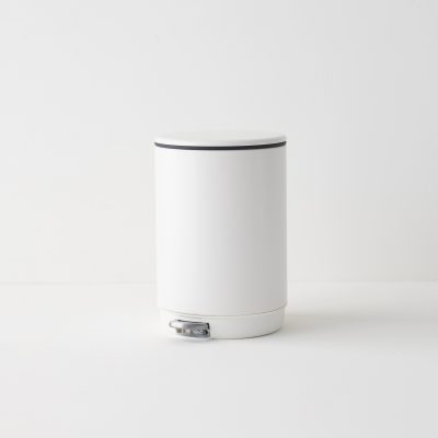 Round 5L matte white gloss grs lid pedal bin
