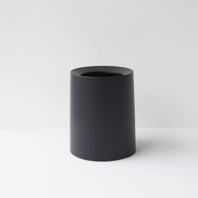 Round 10L matte black double layered bin