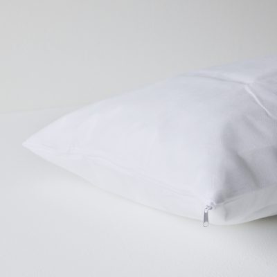 Stain resistant pillow protector