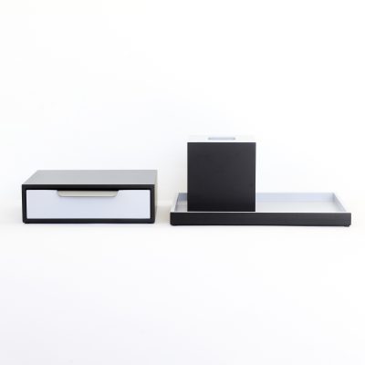 Custom design amenities set